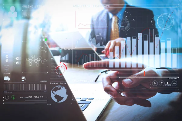 Adaptive Decision Making for Changing Trends
